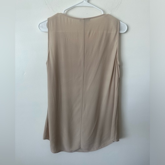 Eileen Fisher 100% Silk Scoop Neck Tank in Tope Size XS - Picture 2 of 4